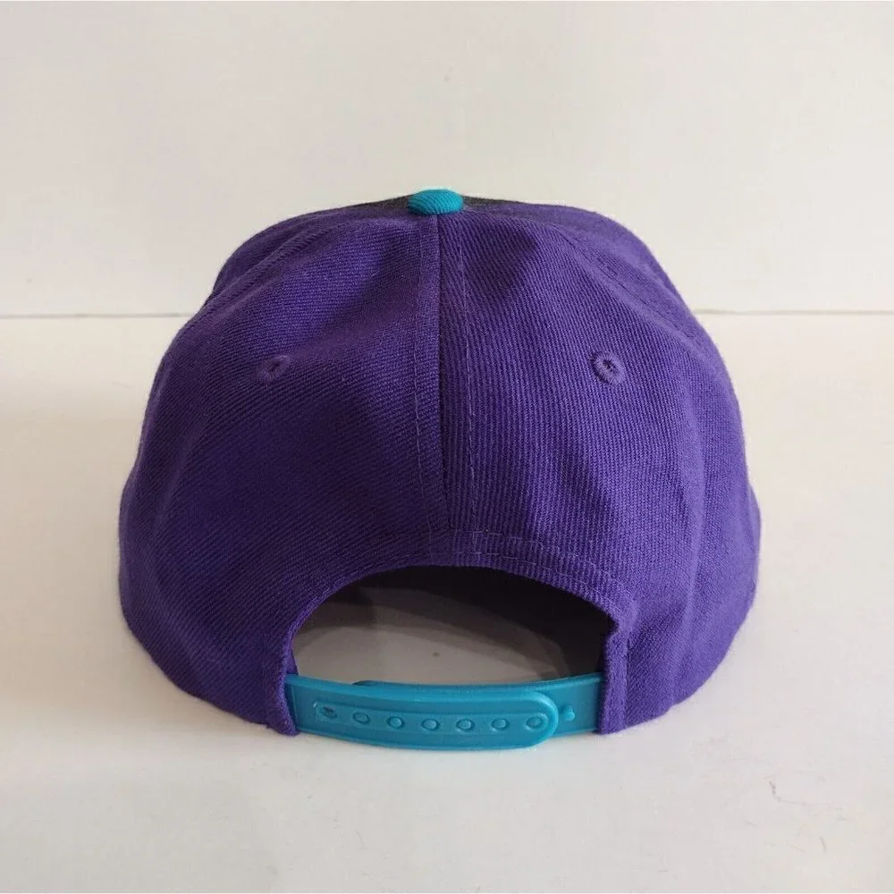 Vintage 90s Decky Snapback Hat Airbrushed Tiger Street Art Signed